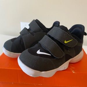 Toddler Nike shoes